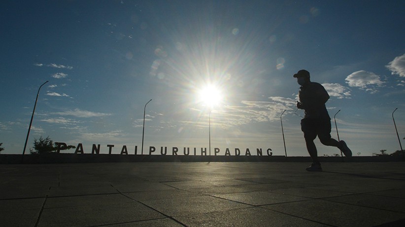 Catat, Bus Pariwisata Dilarang Parkir di Pantai Padang