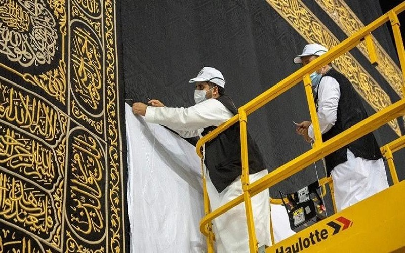Kiswah Penutup Ka'bah Diganti, Ini Sejarah Pertama Digunakan 