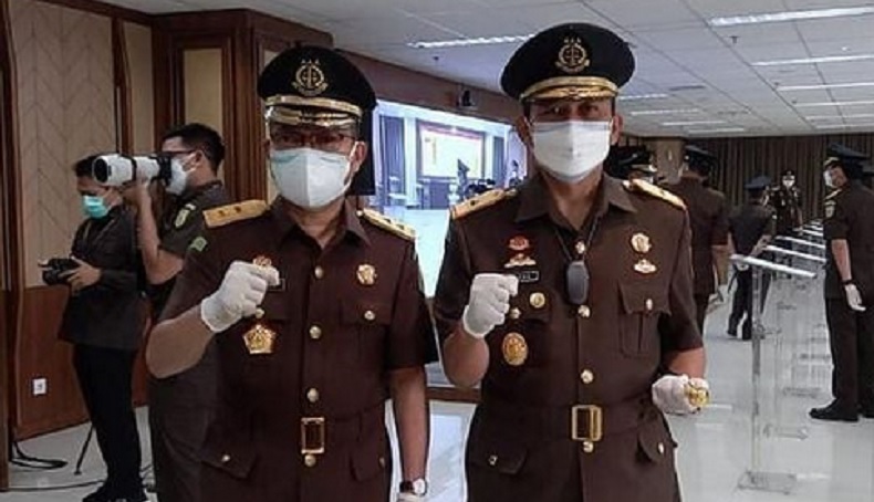 Undang Mugopal Resmi Jabat Kajati Maluku