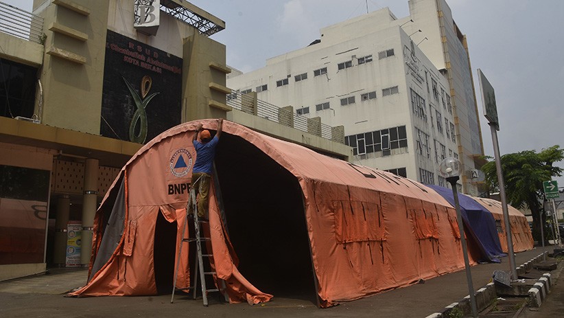 Jumlah Pasien Covid-19 Turun, Tenda Darurat RSUD Bekasi Dibongkar - Bagian 2