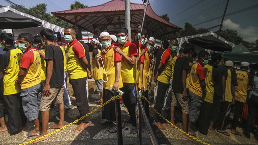 1.433 Warga Binaan Rutan Kelas 1 Depok Disuntik Vaksin Covid-19 - Bagian 3