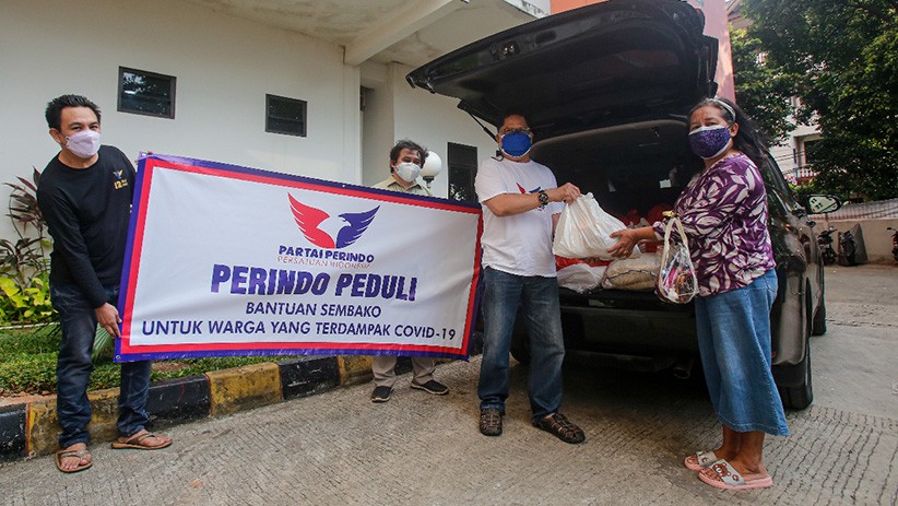 Partai Perindo Bagikan Sembako untuk Warga Rusunawa Pengadegan - Bagian 1
