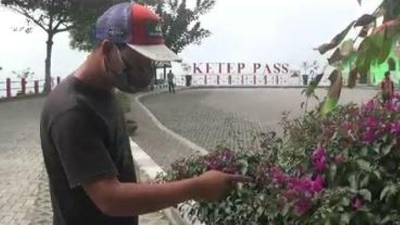 Hujan Abu Vulkanis Merapi Guyur Objek Wisata Ketep Pass 2 Kali