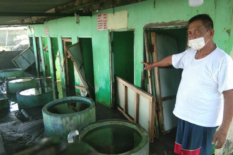 Gelombang Tinggi Rusak Bangunan dan Tanggul di Pantai Selatan Kulonprogo