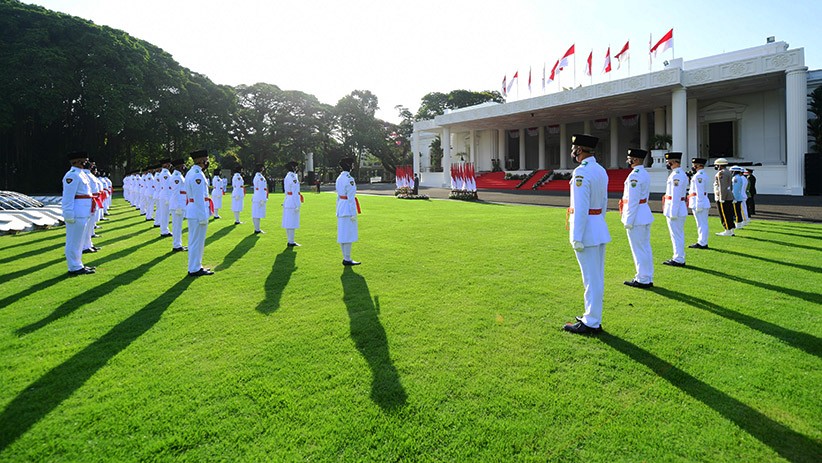 Foto 68 Anggota Paskibraka yang Dikukuhkan Presiden Jokowi - Bagian 1