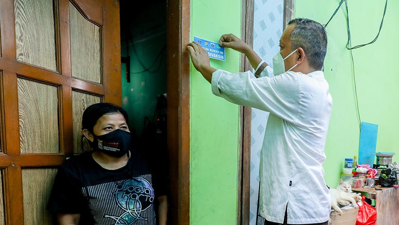 Penghuni Sudah Vaksin Covid-19, Rumah Warga Sunter Agung Ditempel Stiker - Bagian 4