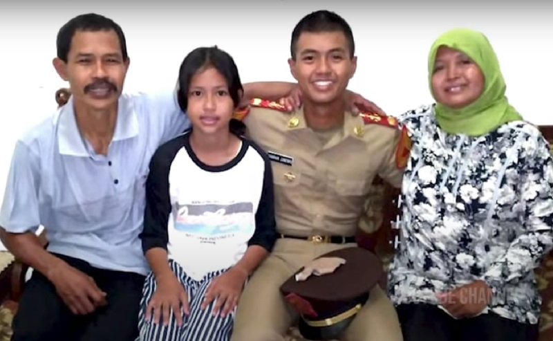  Anak Tukang Cukur Ini Sukses jadi Taruna Akmil