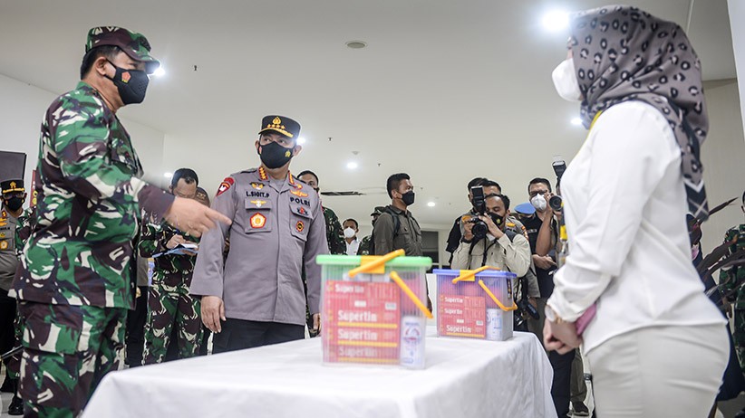 Panglima TNI Apresiasi Tenaga Kesehatan RSDC Wisma Atlet Kemayoran - Bagian 1