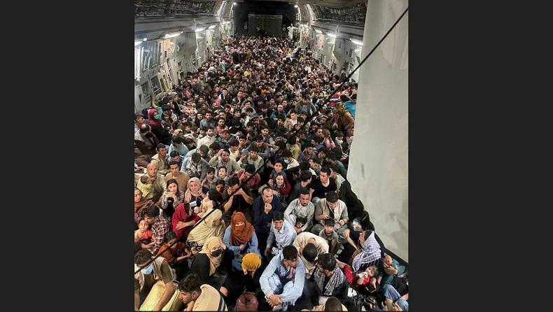 Geger Penemuan Sisa-Sisa Jasad Manusia di Roda Pesawat C-17  Angkatan Udara