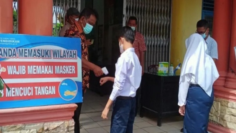 Tebingtinggi Mulai Belajar Tatap Muka, Siswa Mengaku Senang Bertemu Teman dan Guru