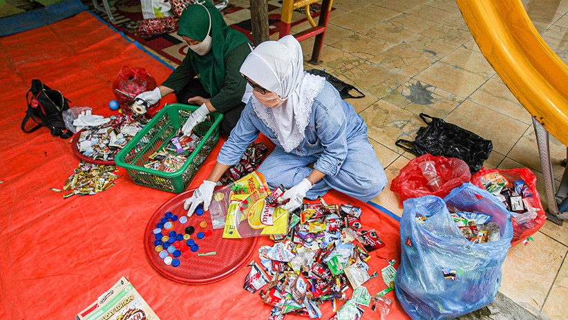 Daur Ulang Sampah, MNC Peduli dan MNC Sekuritas Berdayakan Ibu-Ibu di Bekasi - Bagian 4
