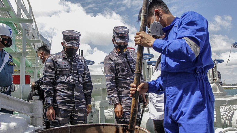 TNI AL Tangkap Kapal Tanker Panama Bawa Limbah Ilegal di Perairan Pulau Tolop - Bagian 3