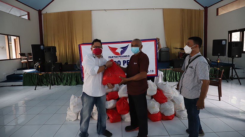 Gerakan Kasih Perindo Salurkan Sembako ke Rumah Ibadah GKRHI Depok - Bagian 1