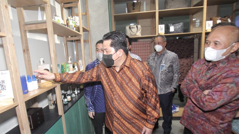 Menteri BUMN Erick Thohir dan Menkop UKM Teten Masduki Tinjau BNI Xpora  - Bagian 1