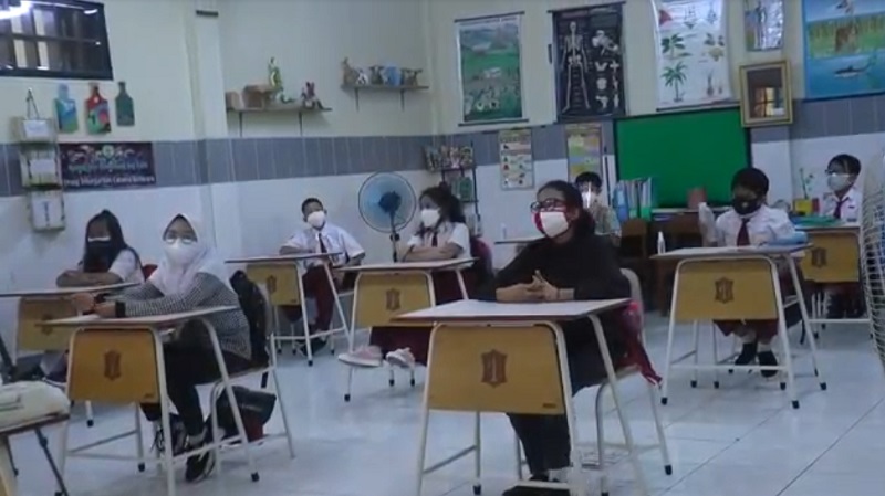 Digelar Terbatas, PTM SD dan SMP di Surabaya Hanya Diikuti 25 Persen Siswa 