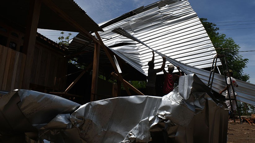 Puluhan Rumah Warga Desa Kedungrejo Madiun Rusak Diterjang Angin Puting Beliung - Bagian 2