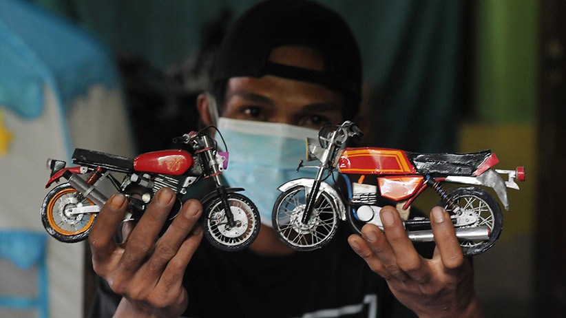 Kerajinan Miniatur Motor dan Mobil Berbahan Pipa Bekas Dijual Mulai Rp100.000 - Bagian 1