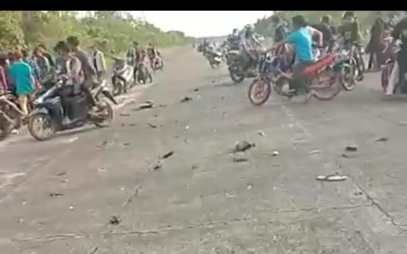 2 Remaja Tewas Balap Liar di Landasan Bandara yang Tak Terpakai 