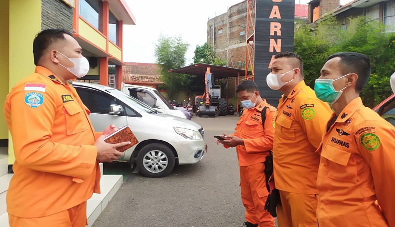   Pendaki Dikabarkan Hilang di Gunung Guntur Garut, Operasi Pencarian Dimulai