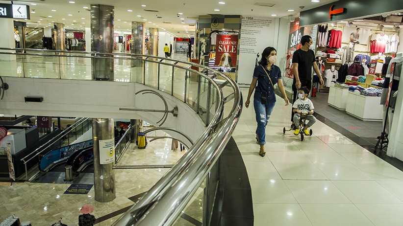 Anak di Bawah Usia 12 Tahun Boleh Masuk Mal, Begini Suasananya - Bagian 1