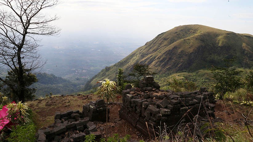 Berburu Harta Karun Peninggalan Kerajaan Majapahit di Gunung Keramat - Bagian 3