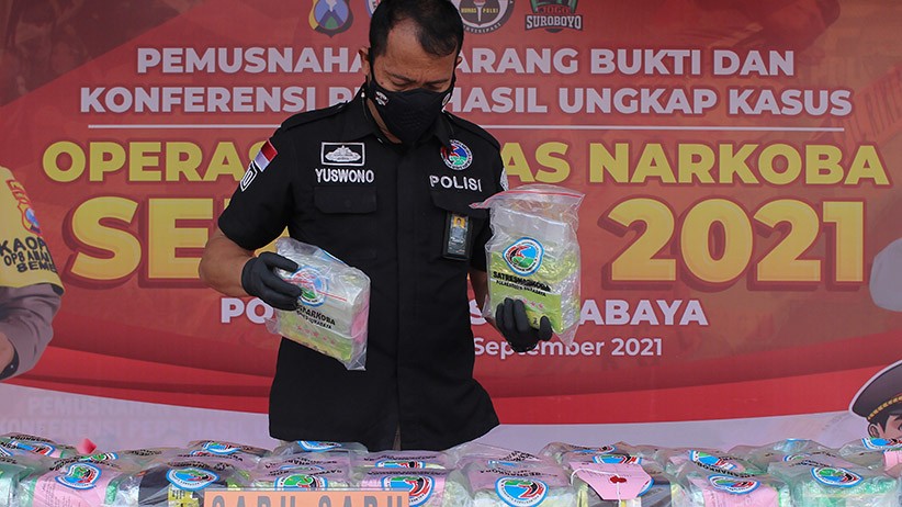 Polrestabes Surabaya Musnahkan 39,4 Kg Sabu Hasil Operasi Tumpas Narkoba Semeru - Bagian 2