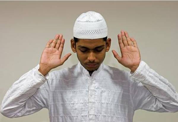 Cara Mengqodho Sholat Dzuhur di Waktu Ashar, Bacaan Niat, Arab, Latin, Arti