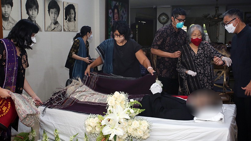 Suasana Rumah Duka Politikus PDIP Sabam Sirait - Bagian 2