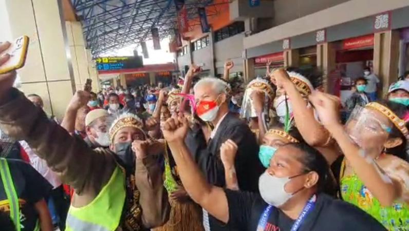 Soal Dugaan Rasisme Natalius Pigai, Ganjar: Saya Udah Ngomong Rapopo