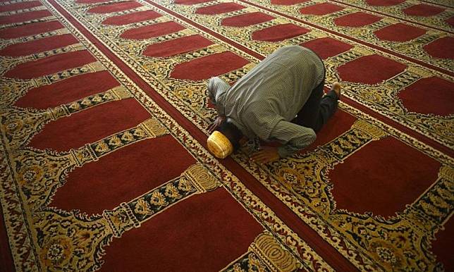 Masya Allah, Tempat Usaha di Aceh Barat Wajib Tutup saat Salat Magrib