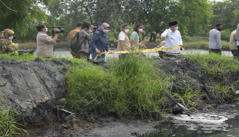 Cemari Sungai Cilamaya hingga Menghitam dan Bau, Pabrik Tapioka di Karawang Disegel