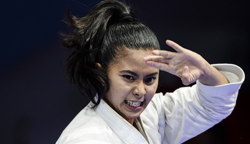 Aksi Karateka Cantik Asal Sulsel Keluarkan Jurus pada Nomor Kata Perorangan PON Papua - Bagian 2