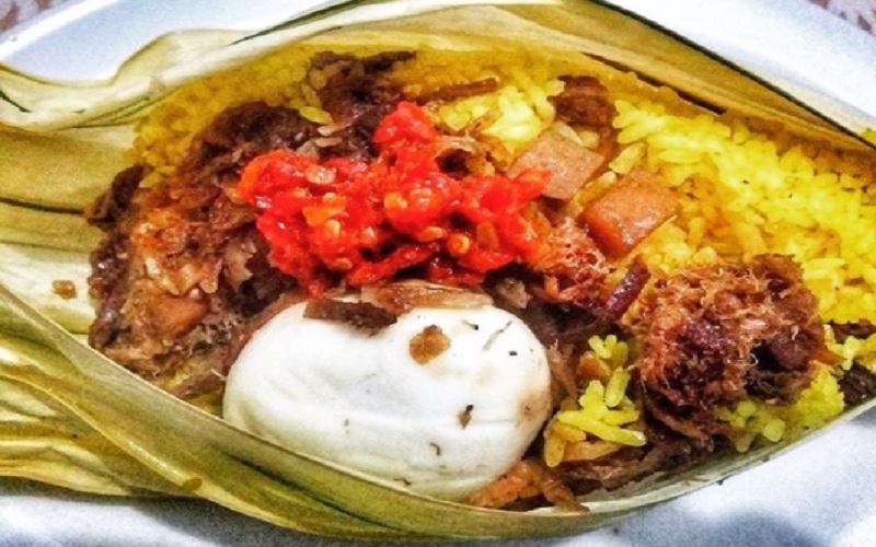 6 Tempat Kuliner di Manado Sulawesi Utara yang Halal dan  pernah Dikunjungi Jokowi!