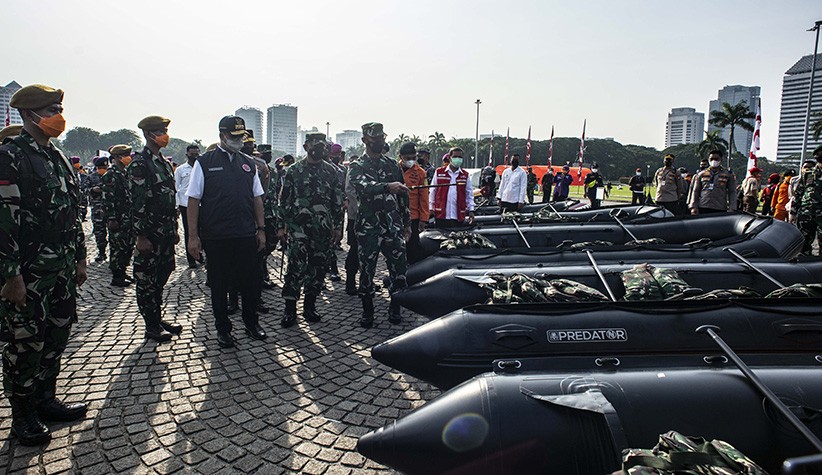 Gubernur Anies Baswedan Cek Kesiapan Peralatan Hadapi Musim Hujan - Bagian 1