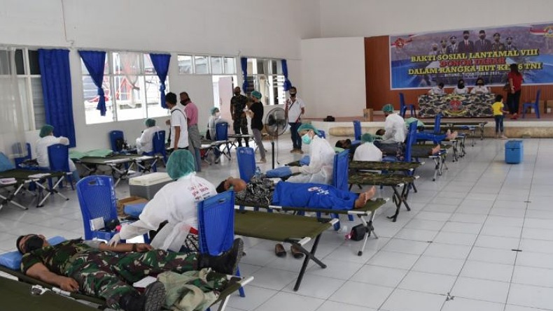 Lantamal VIII Gelar Bakti Sosial di Kota Bitung