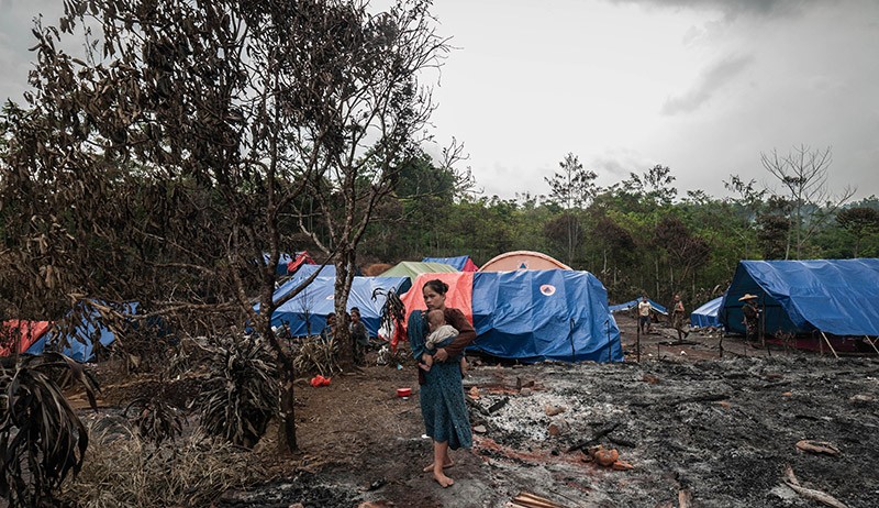 Belasan Rumah Kebakaran, 84 Orang Suku Badui Tinggal di Tenda Pengungsi - Bagian 2