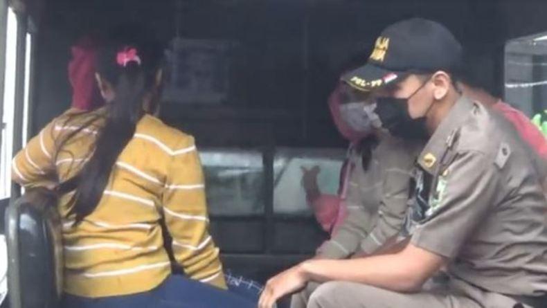 Pasangan Tak Resmi Digerebek Satpol PP Banjarnegara di Rumah Kos  