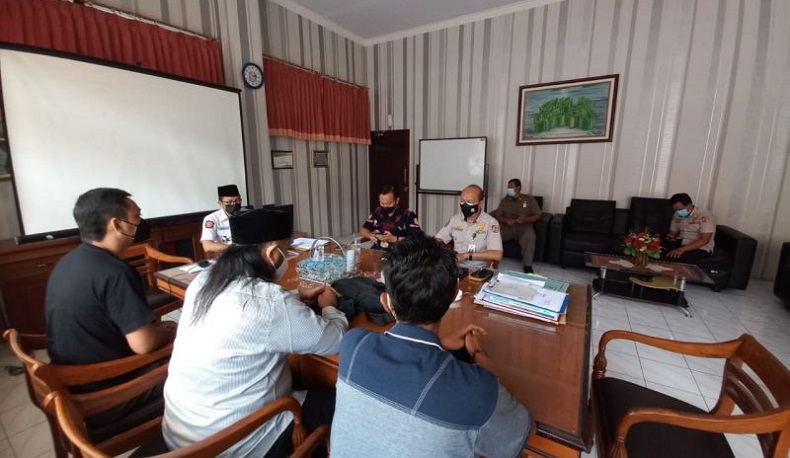 Langgar Prokes saat PPKM, Panitia Pernikahan Keluarga Bupati Jember Didenda Rp10 Juta