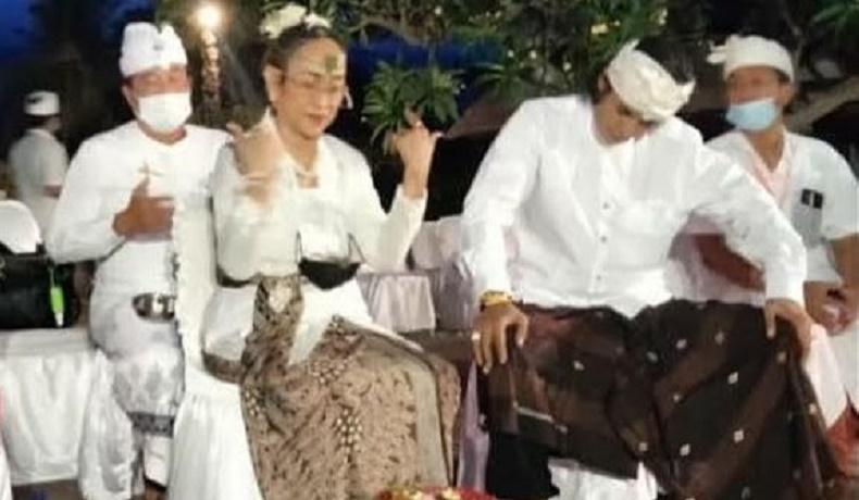 Sukmawati Soekarnoputri Pindah Agama, Jalani Ruwatan di Pantai Lovina
