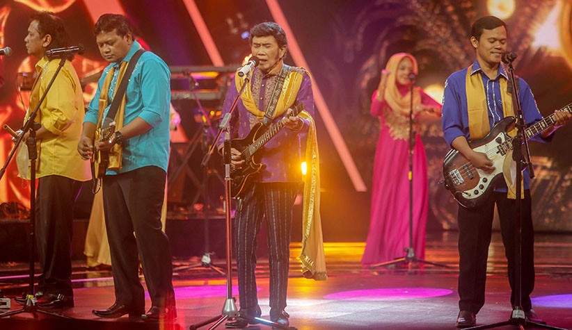 Raja Dangdut Rhoma Irama Meriahkan Road to KDI 2021 Bikin Semua Juri Bergoyang - Bagian 4