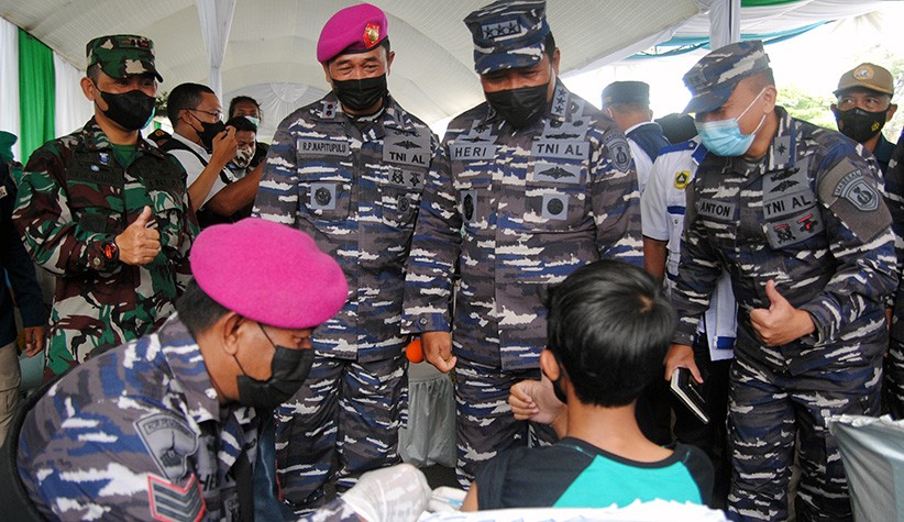 TNI AL Gelar Serbuan Vaksinasi di Kabupaten Bogor - Bagian 1