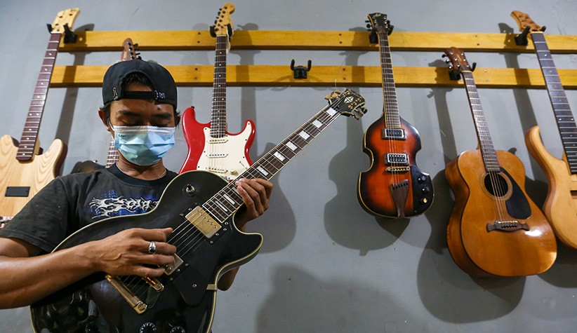 Intip Pembuatan Gitar Listrik di Tangerang Selatan - Bagian 1