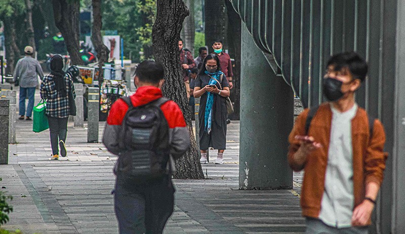 Orang Indonesia Main HP 5,5 Jam Sehari, Dinobatkan sebagai Pengguna Terlama Dunia - Bagian 2