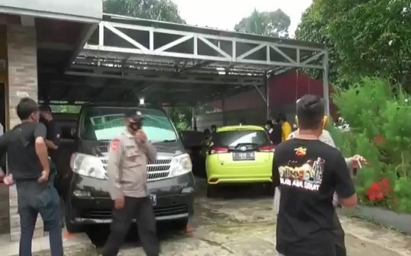 Pembunuhan Ibu dan Anak di Subang, Polisi Temukan Darah Mr X di Alphard Hitam