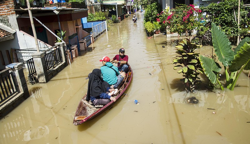 Sungai Citarum Meluap, 3 Kecamatan di Bandung Selatan Terendam Banjir - Bagian 1