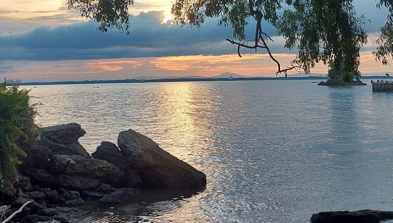 5 Pantai di Balikpapan Kalimantan Timur, Bisa Nikmati Sunset dan Dinner Romantis