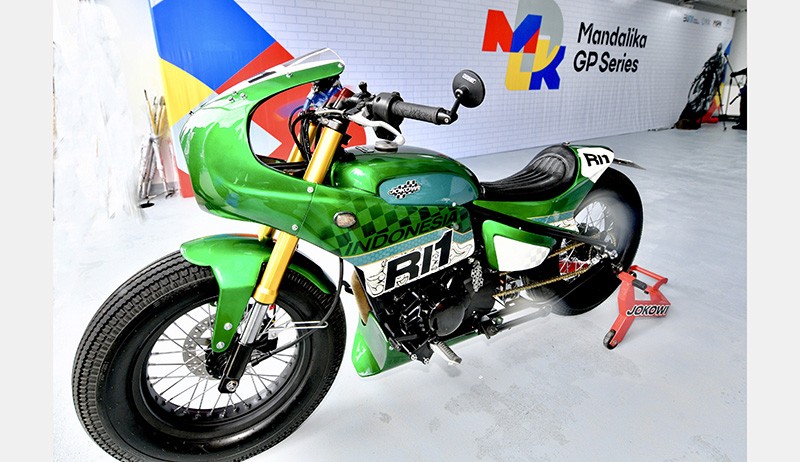 Penampakan Kawasaki W175 Custom Milik Presiden Jokowi, Warna Hijau Ada Tulisan RI 1 - Bagian 1
