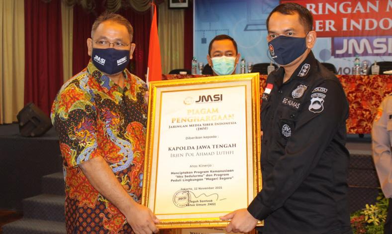 Program Penanaman 1 Juta Pohon Mangrove Mageri Segoro Polda Jateng Raih Penghargaan