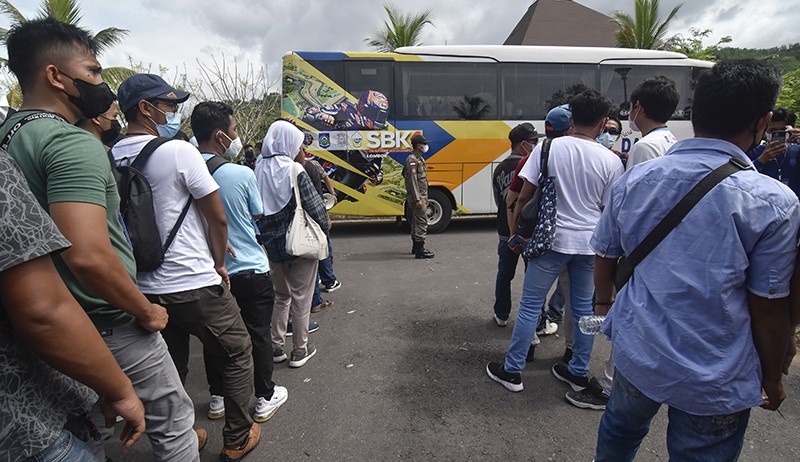Warga Lokal NTB Gratis Nonton Balap Motor di Sirkuit Mandalika - Bagian 3