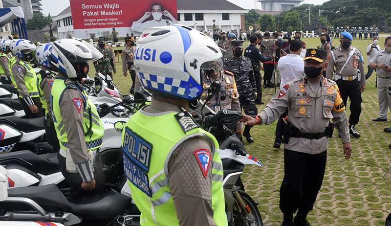 Polda Jateng Gelar Apel Pasukan Operasi Zebra Candi 2021 - Bagian 1